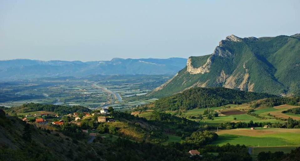 Chambre D'Hotes La Citadelle Lardier-et-Valenca Екстер'єр фото
